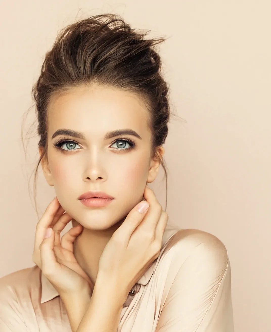 Portrait of a woman with softly defined lips and natural makeup
